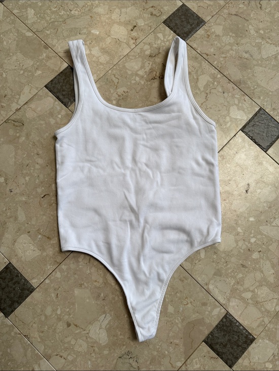 Babaton Tops - Babaton White Ribbed Scoop-Neck Bodysuit
